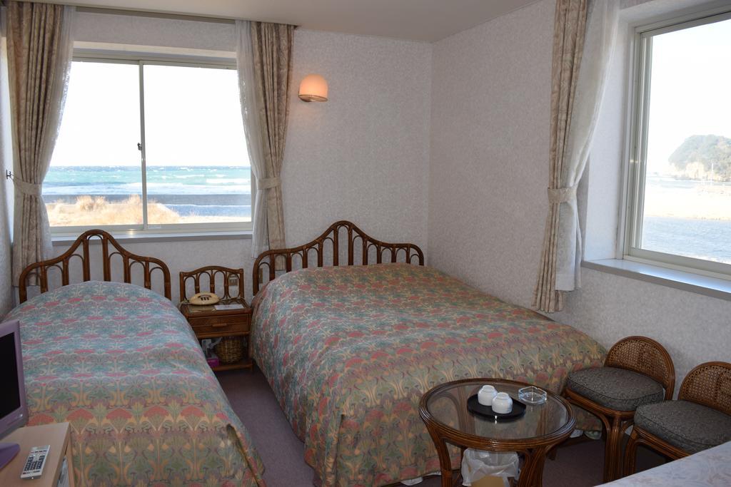 Pension Surf Rider Нисиидзу Номер фото